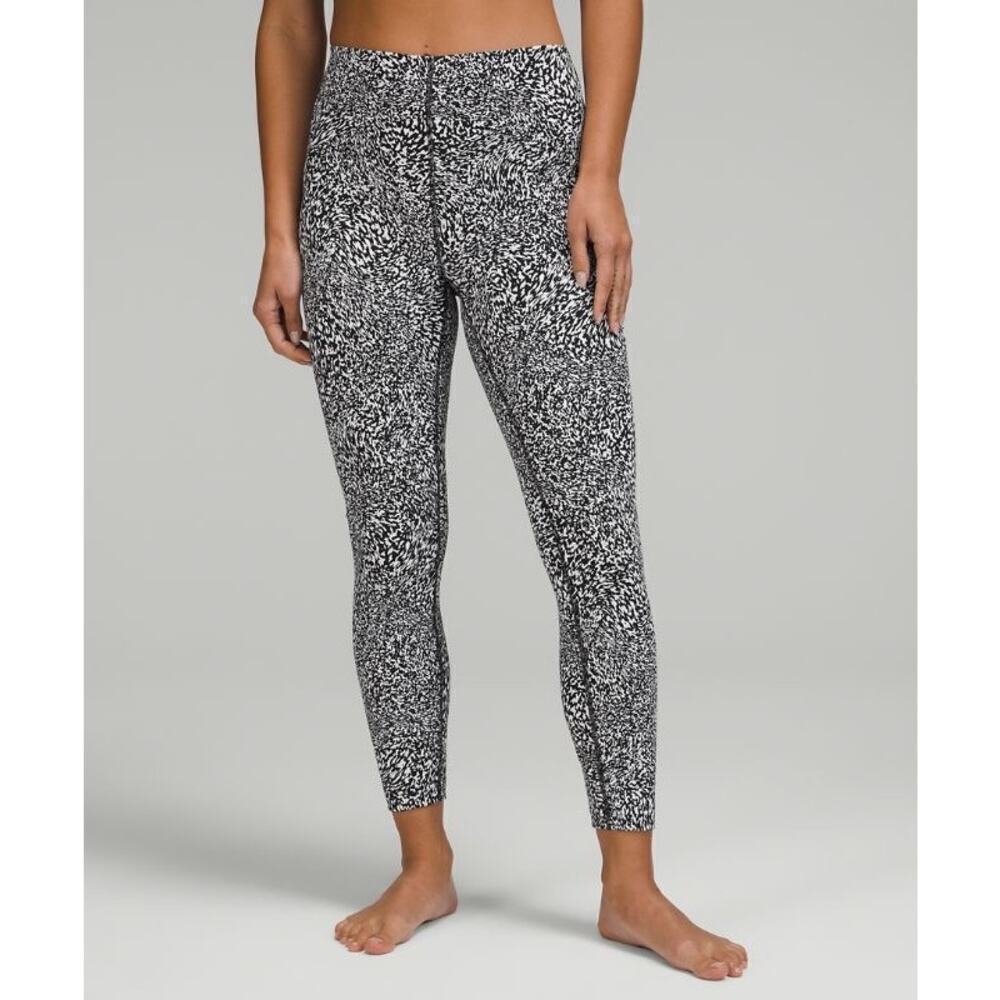 Lululemon InStill High-Rise Tight 25"